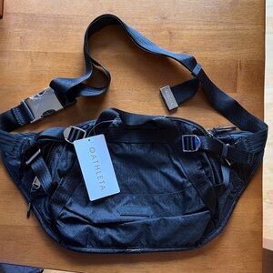 Athleta Black Excusion Waist Pack with Adjustable Strap